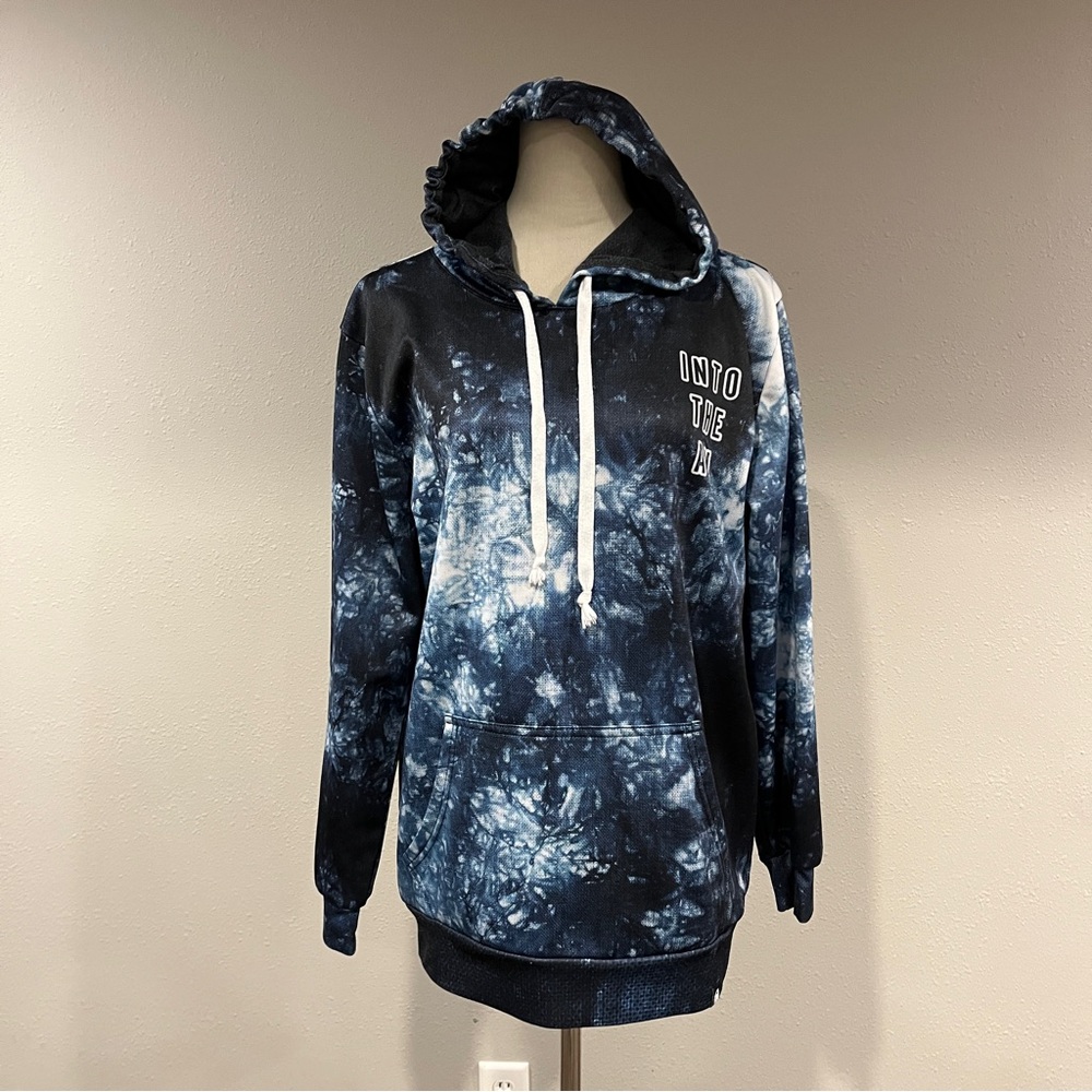 Into the AM long sleeve Blue Tie-Dye Hoodie